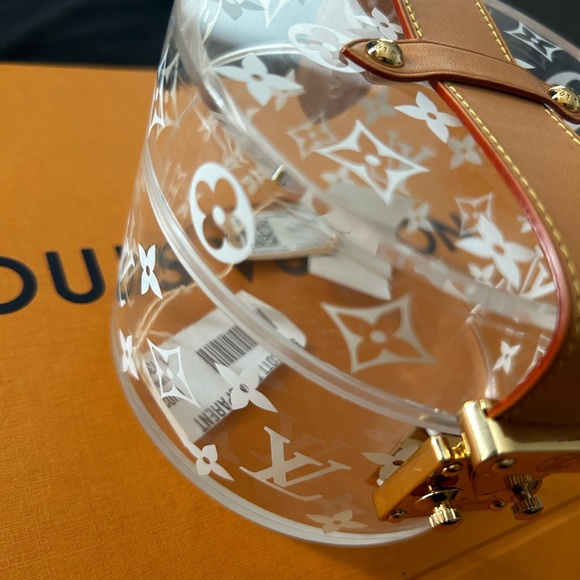 LOUIS VUITTON  Clear Monogram - Picture 10 of 15